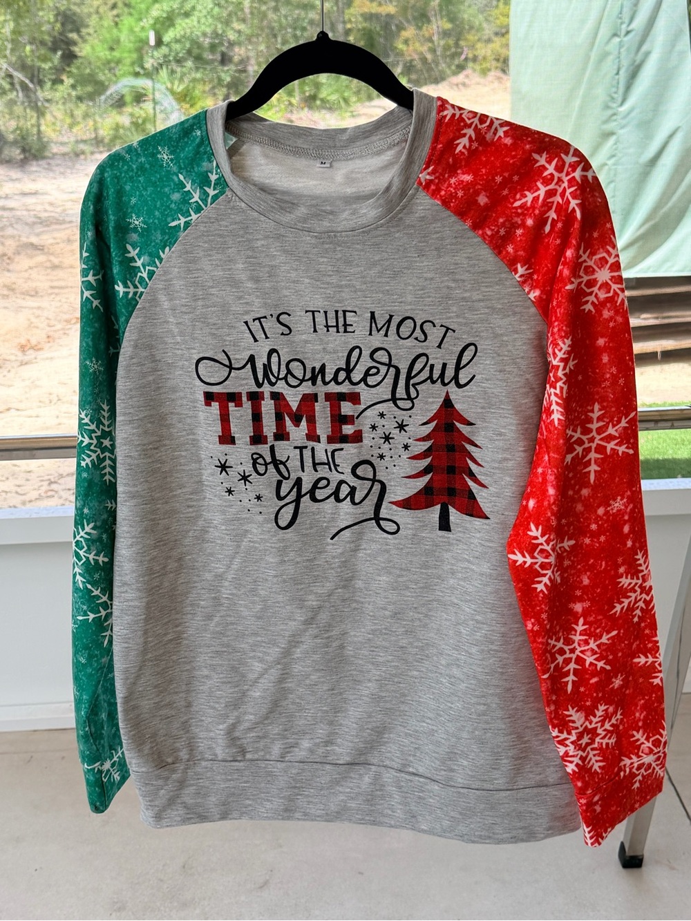 Christmas Raglan Top Plaid Tree Snowflake Sleeves Gray Red Green M